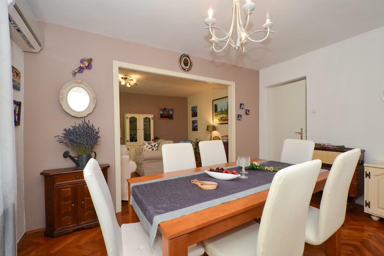 Apartment Bora Bora Kastela
